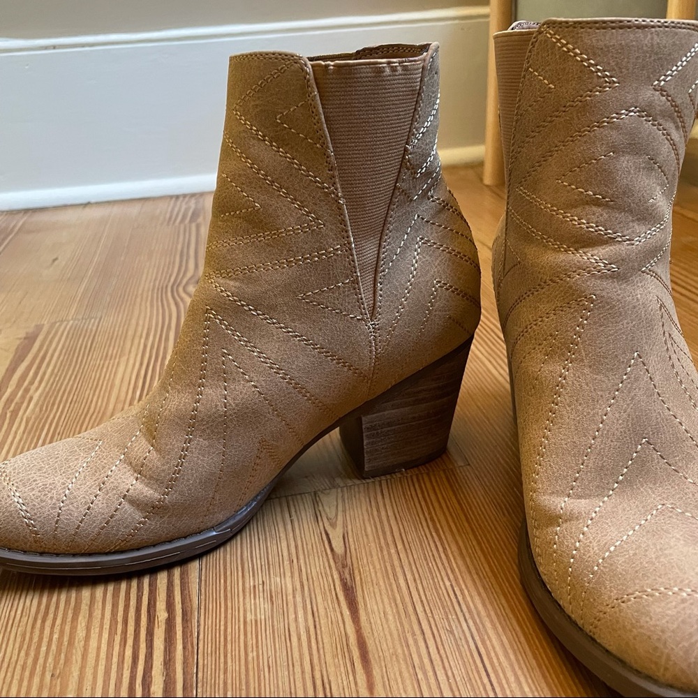 Roxy beige pattern boot SIZE 7 - Picture 7 of 8